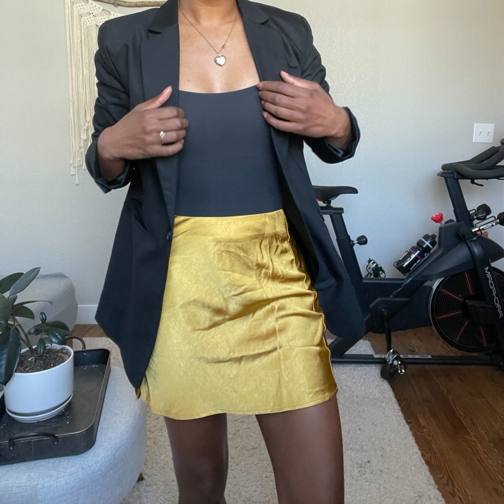 NWT Lulu Mini Skirt